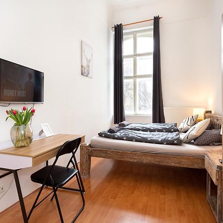 Cedar Inn Budapest - Palace District Ngoại thất bức ảnh