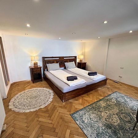 Cedar Inn Budapest - Palace District Ngoại thất bức ảnh