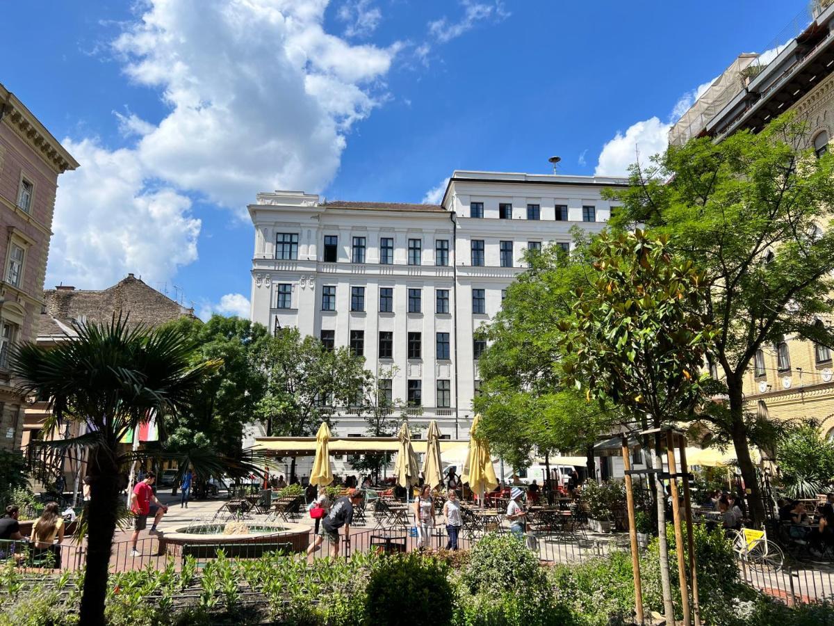Cedar Inn Budapest - Palace District Ngoại thất bức ảnh