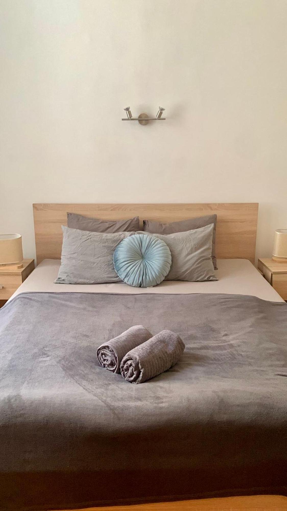 Cedar Inn Budapest - Palace District Ngoại thất bức ảnh
