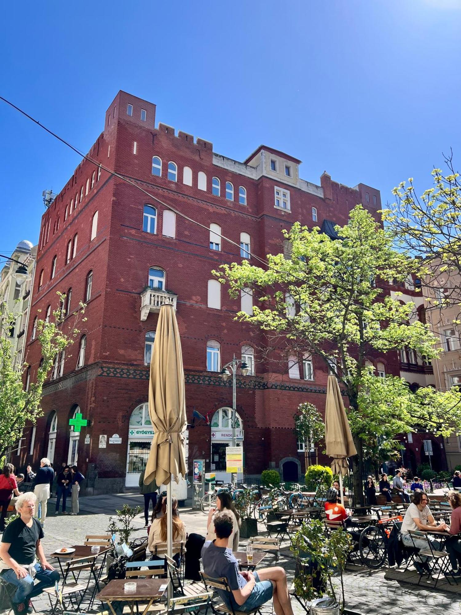 Cedar Inn Budapest - Palace District Ngoại thất bức ảnh