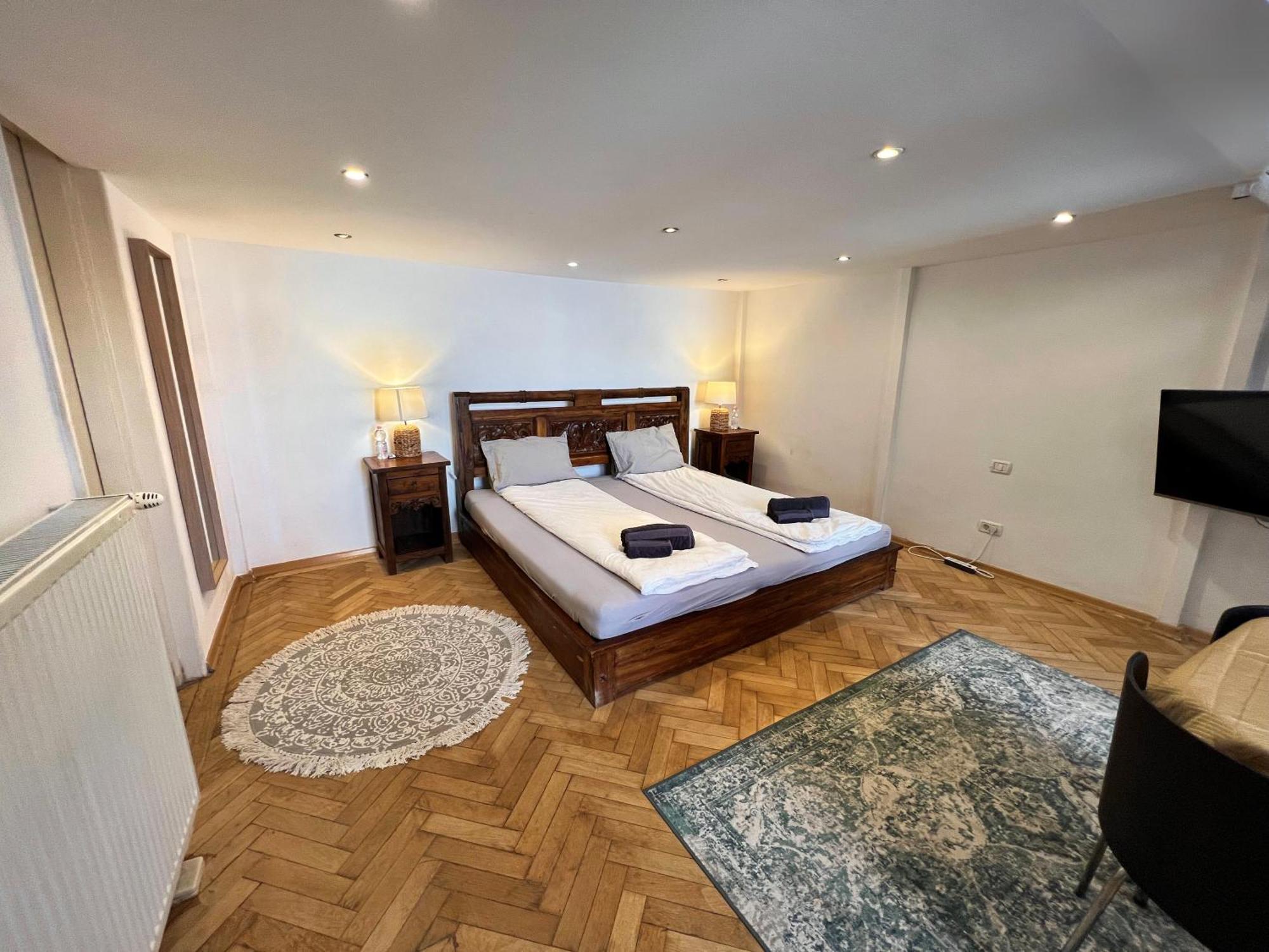 Cedar Inn Budapest - Palace District Ngoại thất bức ảnh